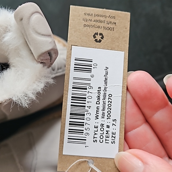 Toms Natural Leather Slip On Boots - Picture 5 of 8